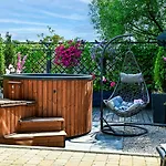 W Górach - Prywatne Jacuzzi, Sauna, Grota Solna - Panorama Chełm Ski&spa * Myślenice