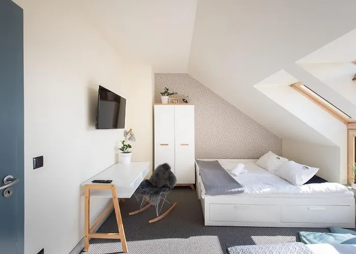 בקתה W Gorach - Prywatne Jacuzzi, Sauna, Grota Solna - Panorama Chelm Ski&spa מישלניצה