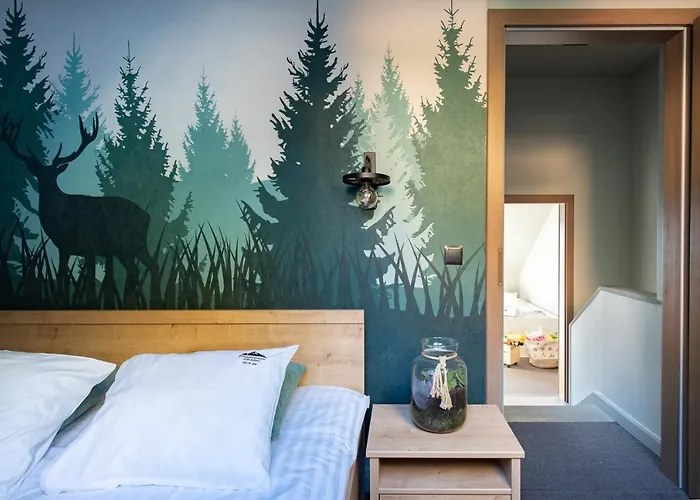 בקתה W Gorach - Prywatne Jacuzzi, Sauna, Grota Solna - Panorama Chelm Ski&spa מישלניצה